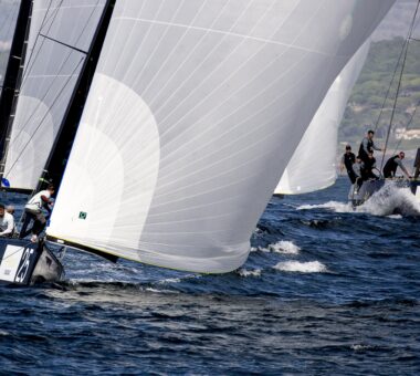 Team Aqua shows ‘golden wheels’ form