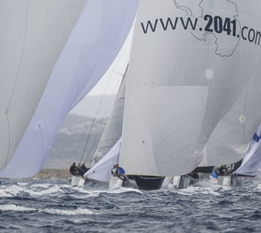 Katusha ahead after blustery high scoring day